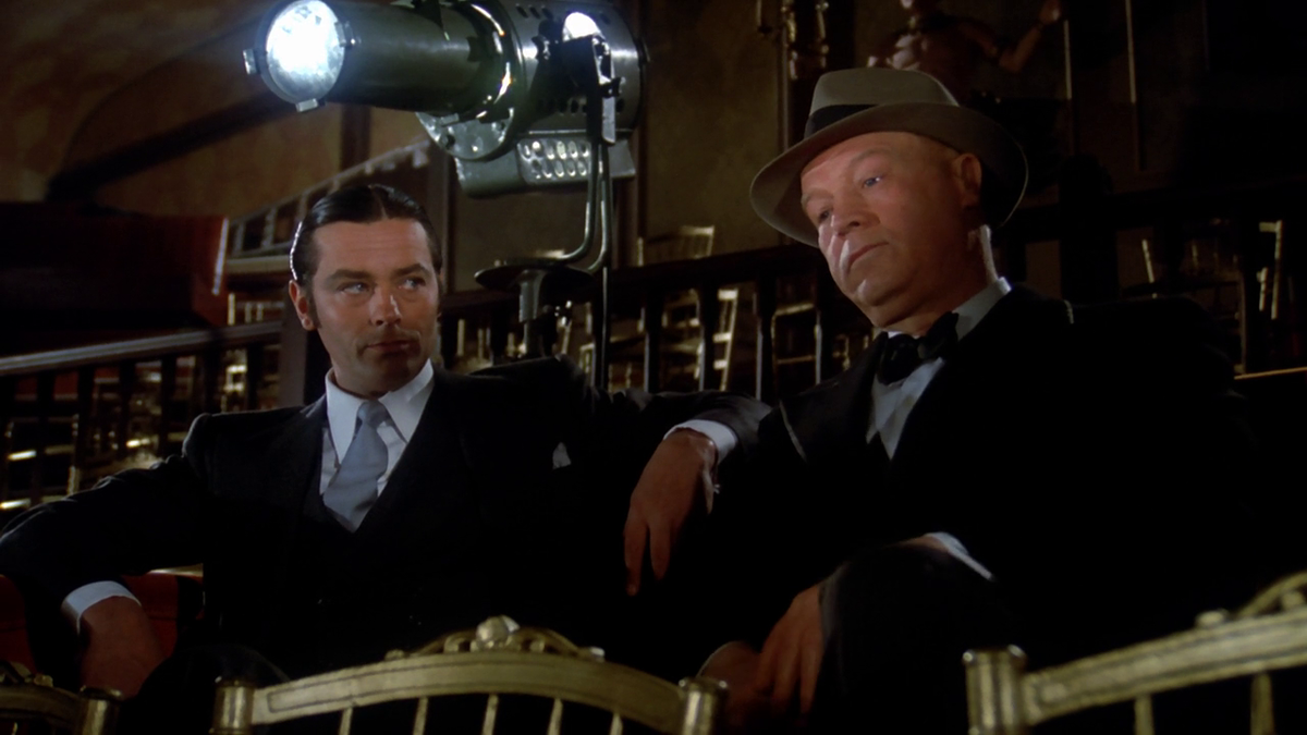 Пролистните изображение, чтобы увидеть следующий кадр из фильма «Борсалино и компания» (1974)