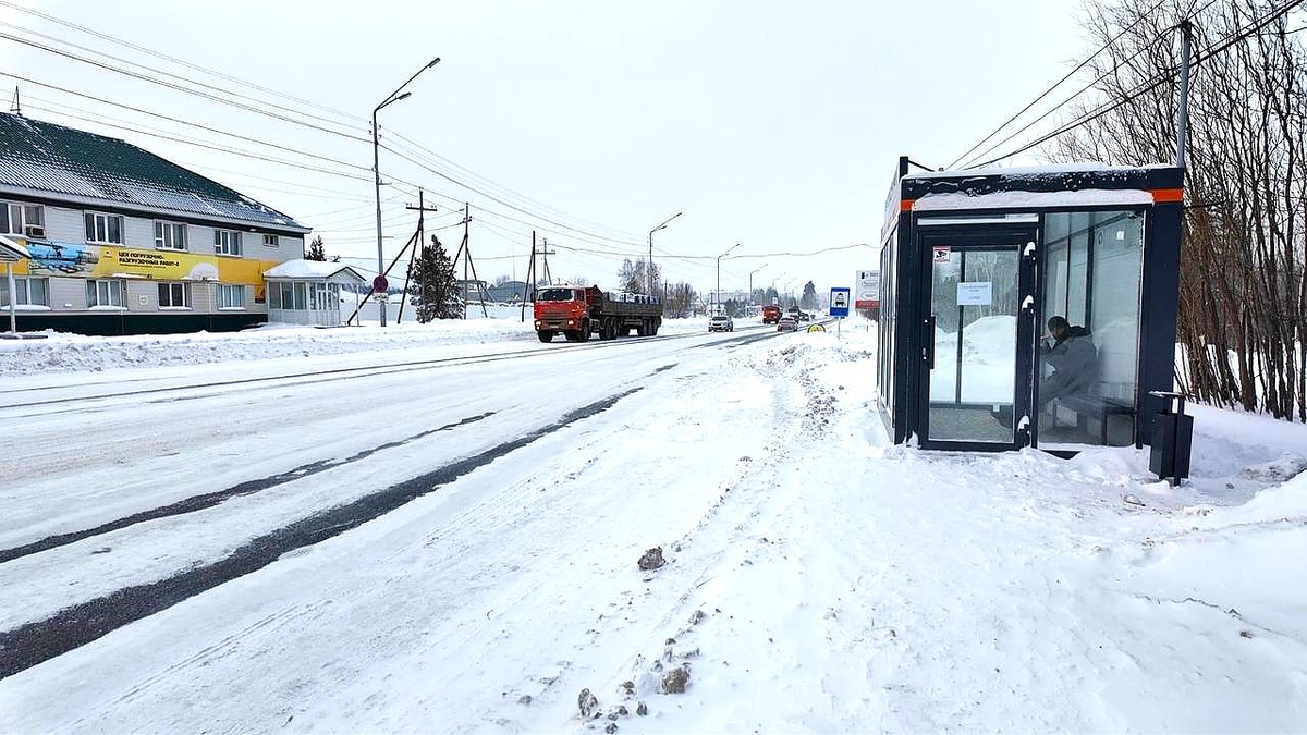   В Пыть-Яхе появились тёплые остановки
