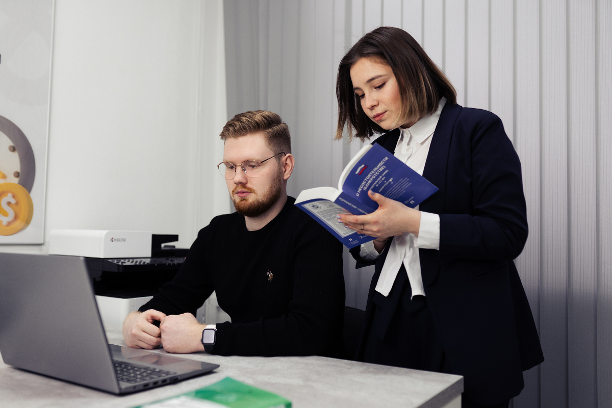 Законно избавим от платежей в первый же день общения.