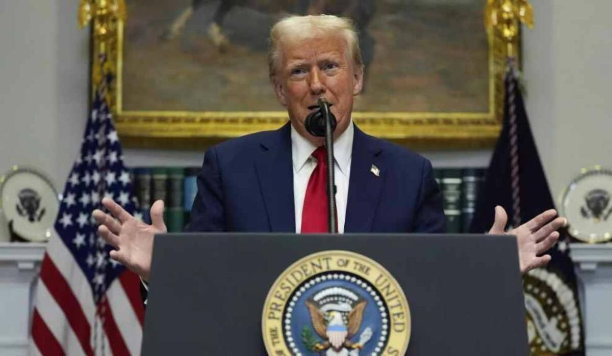     Дональд Трамп. Источник: ria.ru Автор фото: Julia Demaree Nikhinson