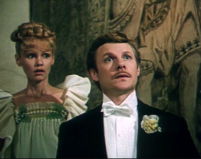 Кстати, было откровением узнать именно в фильме Фрида ещё и комедийный талант Виталия Соломина (Бони). Фото с Интернета