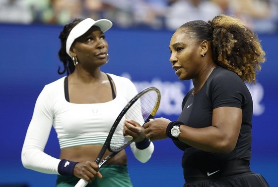    Серена и Винус Уильямс
