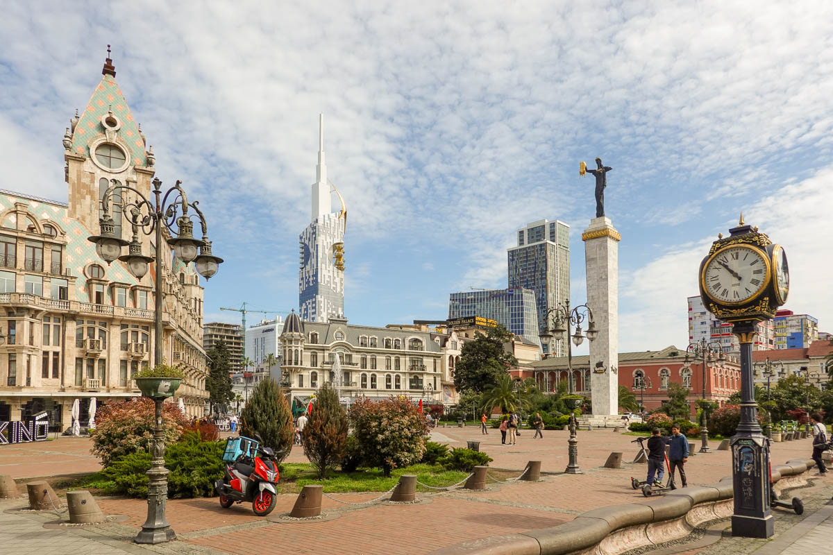 Грузия. Площадь Европы. Фото автора