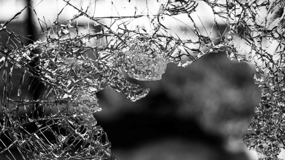    Стекло. ДТП. Источник: pixabay.com