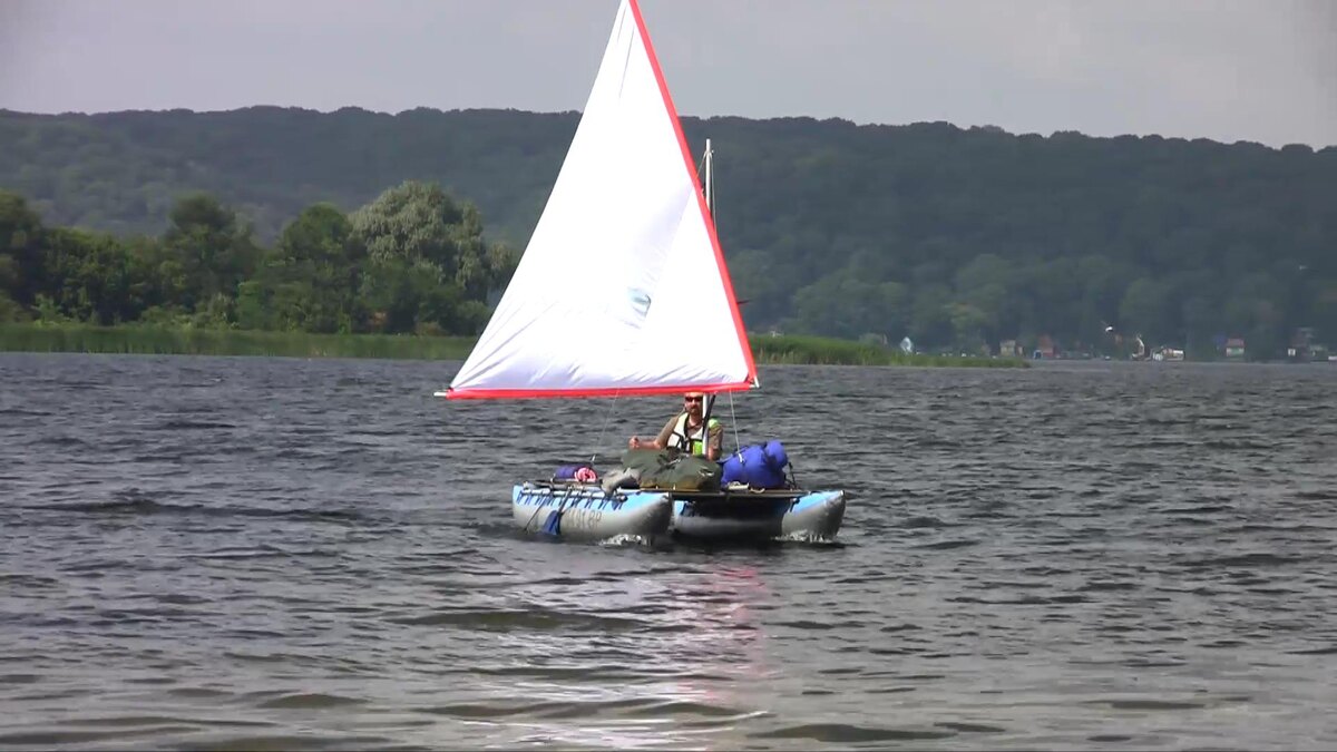 Катамаран "Валдай-2" под парусом