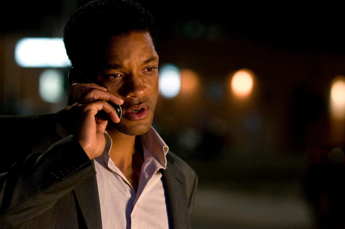 Кадр из фильма "7 жизней" (2008) 