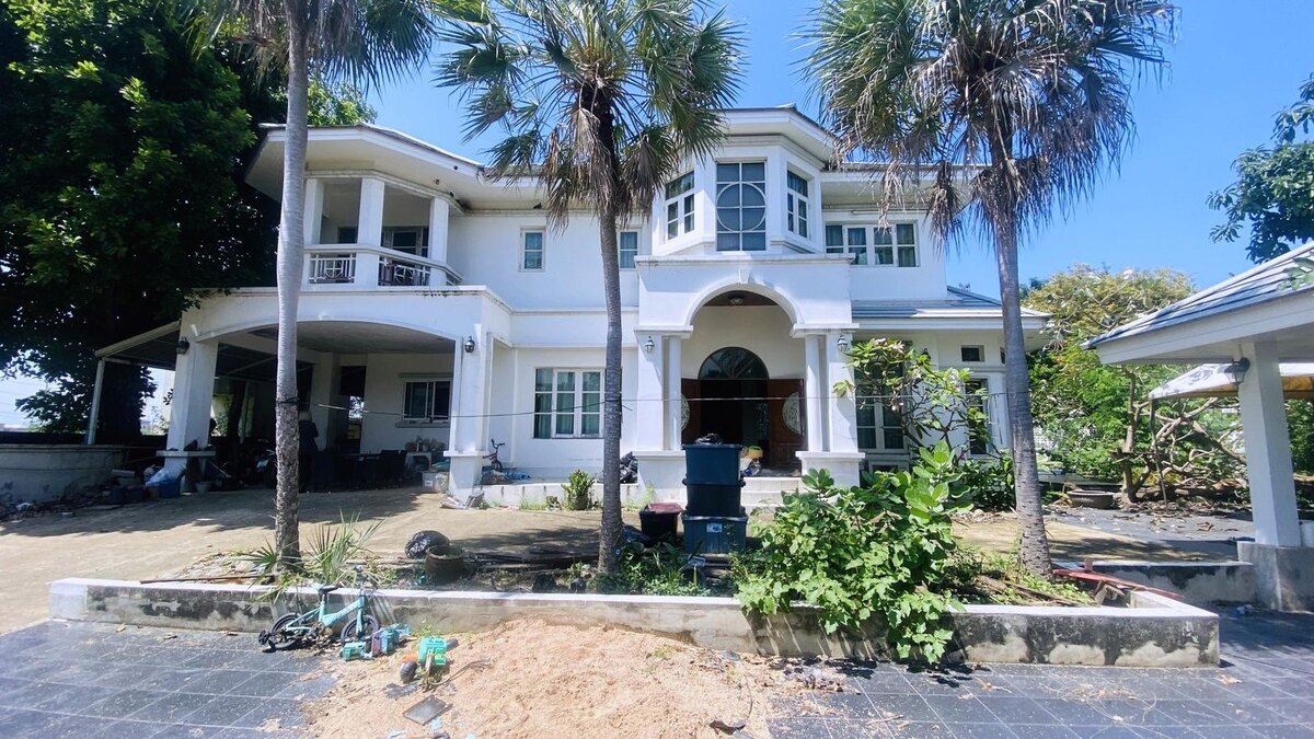 Внешний вид фасада виллы