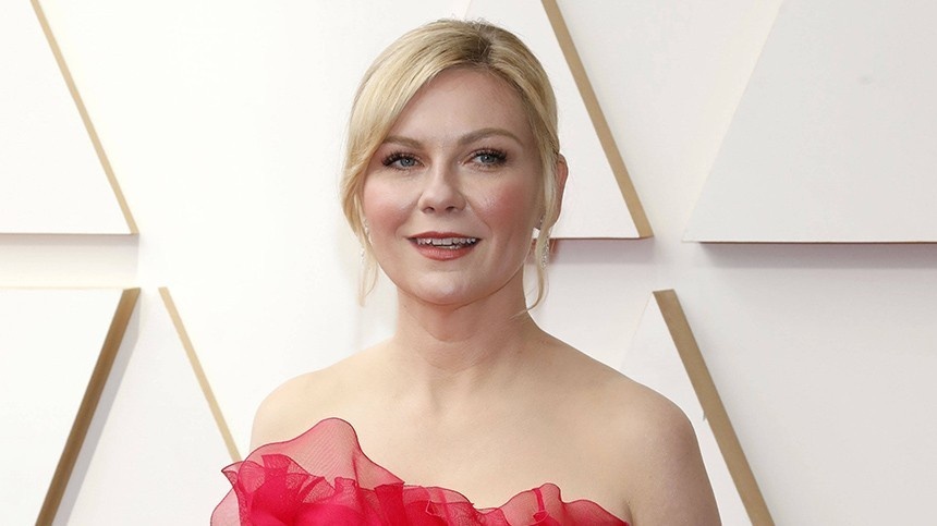 Овальная форма лица Кирстен Данст говорит о ее спокойном характере. www.globallookpress.com / IMAGO/Dave Bedrosian