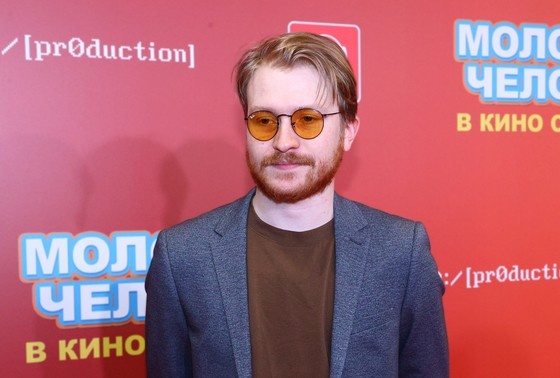    Данила Поперечный