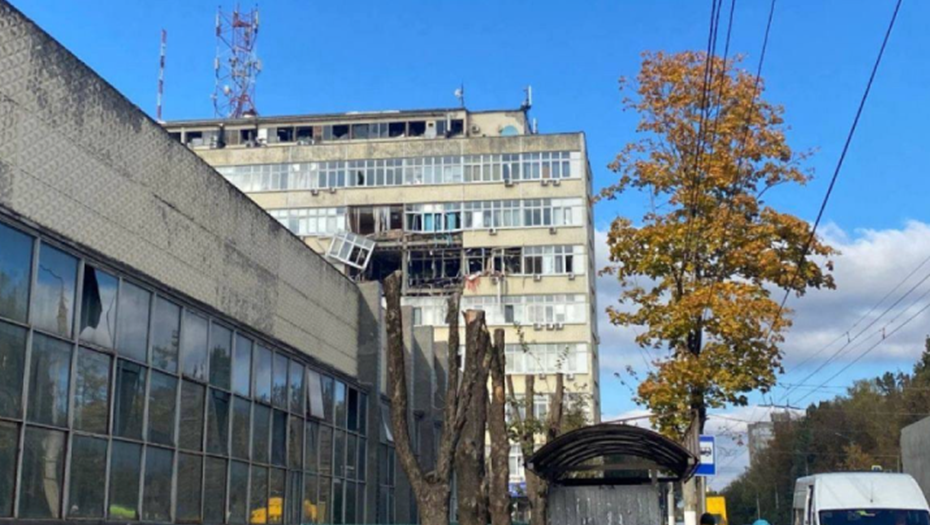    Последствия атаки БПЛА ВСУ на завод "Кремний ЭЛ" в октябре 2024 года Автор фото: vk.com/klintsy.region_32