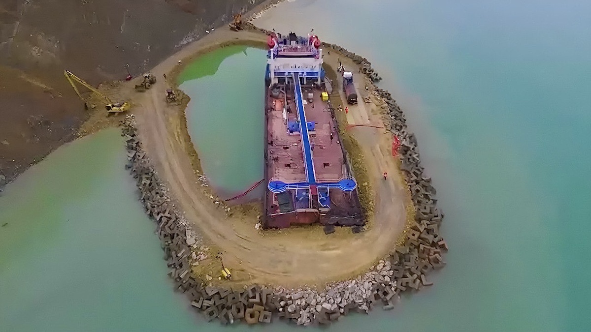    Танкер «Волгонефть 239». Фото: телеграм-канал оперштаба Краснодарского края