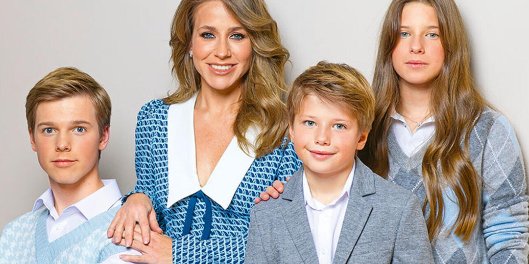 Смотрим квартиру телеведущей Юлии Барановской в современном стиле