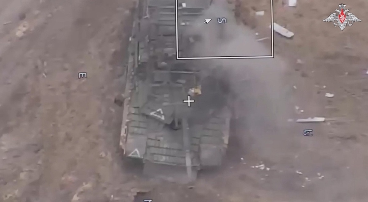    Американский танк «Абрамс» не пережил встречу с нашим «Ланцетом» в курском приграничье