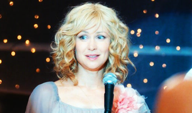 на фото Нонна Гришаева в молодости 