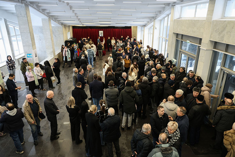    Прощальная церемония с Александром Дембичем прошла в месте всех начинаний Дембича — в Казанском государственном архитектурно-строительном университете (КГАСУ)