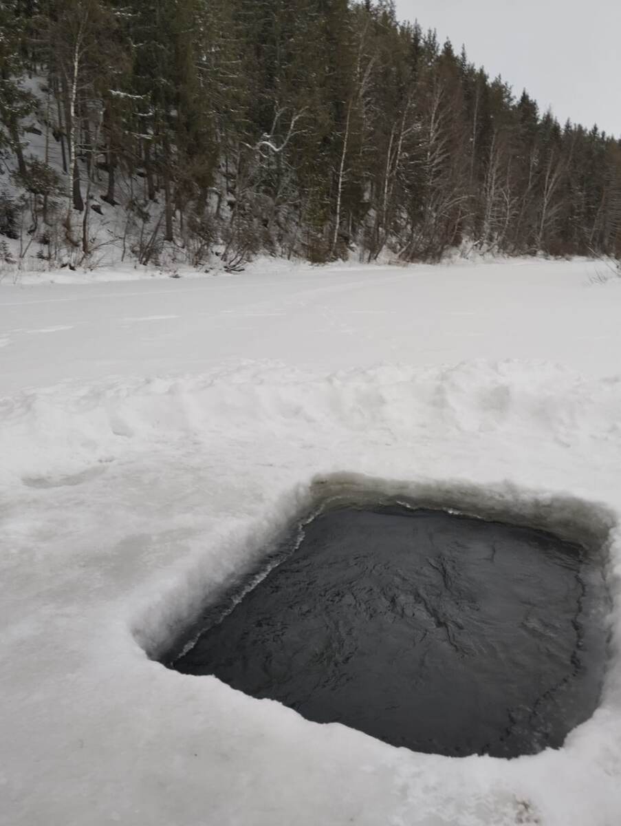 Купель была на Крещение. Мы только посмотрели. 