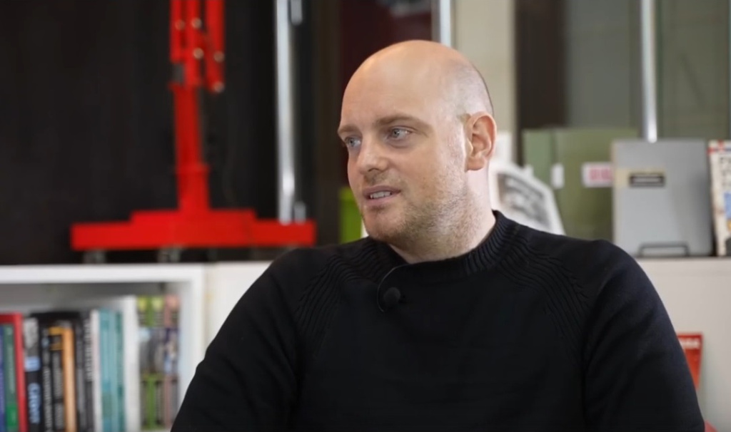 Крэйг Эштон, стоп кадр