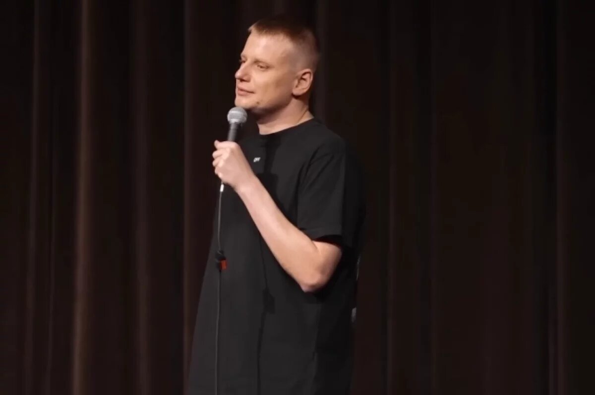    Стендап-комика Славу Комиссаренко внесли в список экстремистов в Белоруссии
