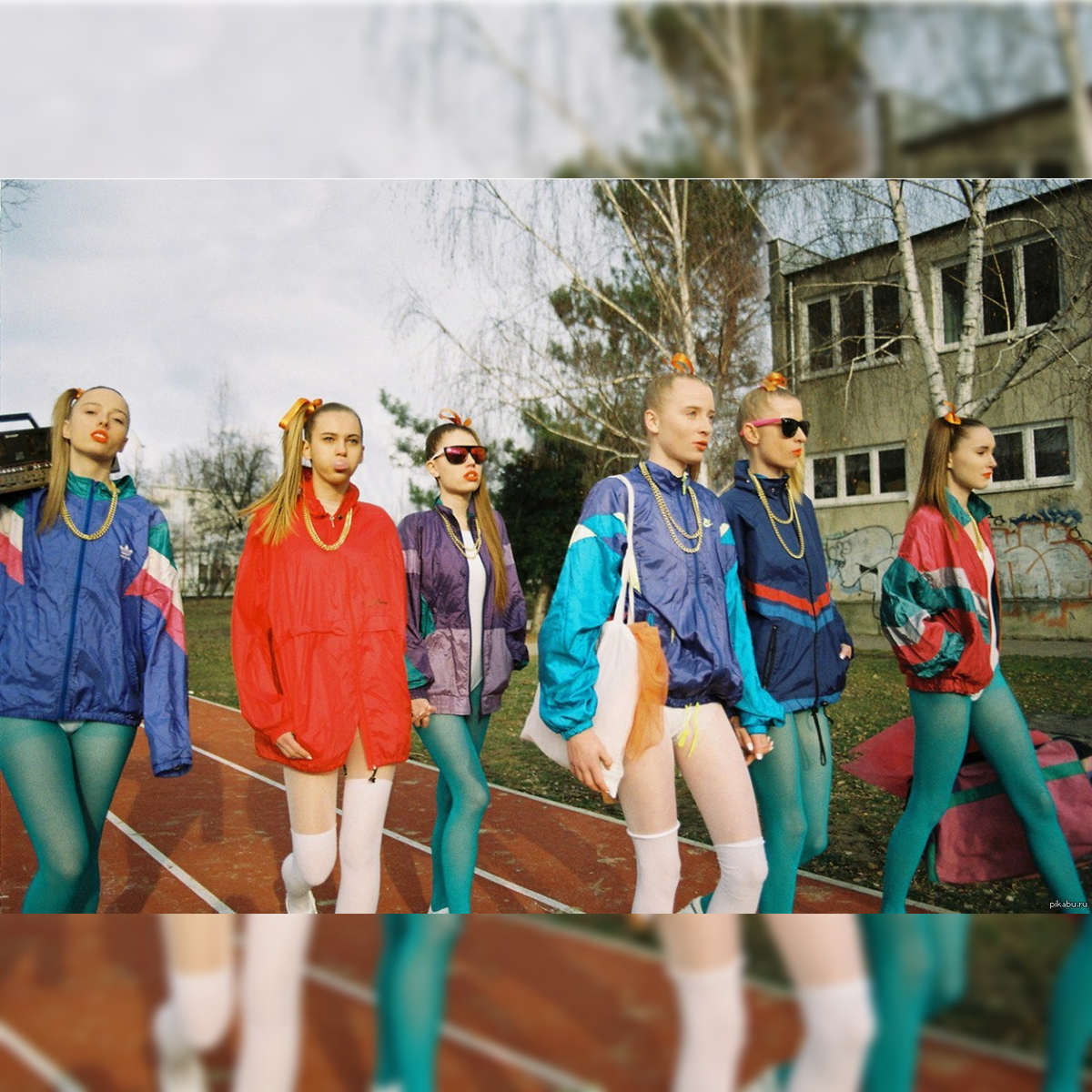 Источник фото: https://pikabu.ru/story/nyashki_iz_90kh_1009576/author?mv=2