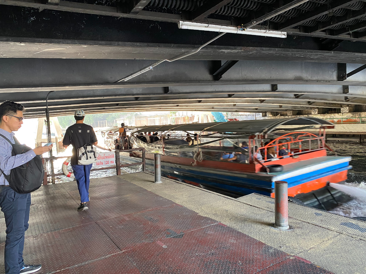 Трафик в часы пик быстрый