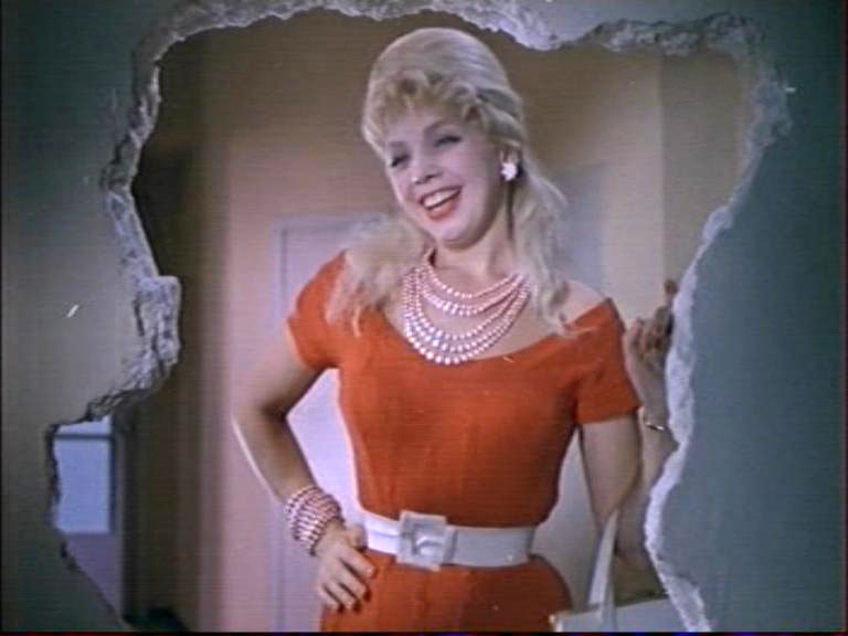 кадр из кинофильма "Черемушки" (1962)