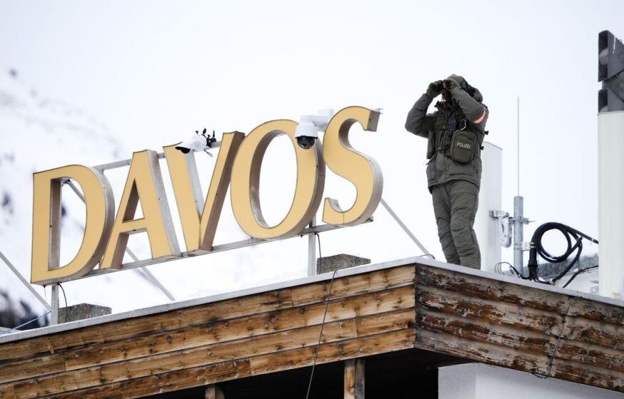    «Путин ест детей на завтрак»: в Давосе устроили истерику