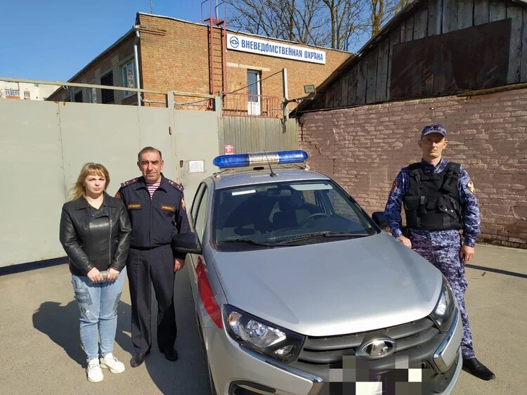 Вдова погибшего, его напарник и начальник. Фото: ЛЫСЕНКО Татьяна