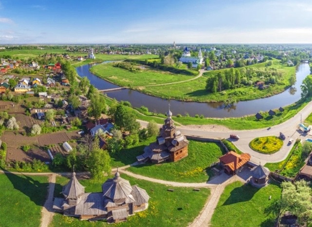 Панорама города Суздаля. Фото с паблика www.guidego.ru 