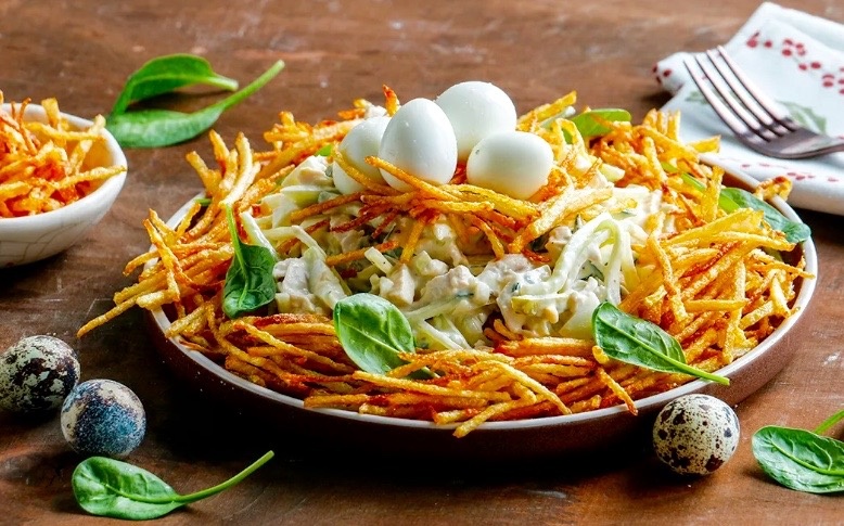 Интуристы ими наслаждались. Советские салаты из ресторанов «Золотого кольца»