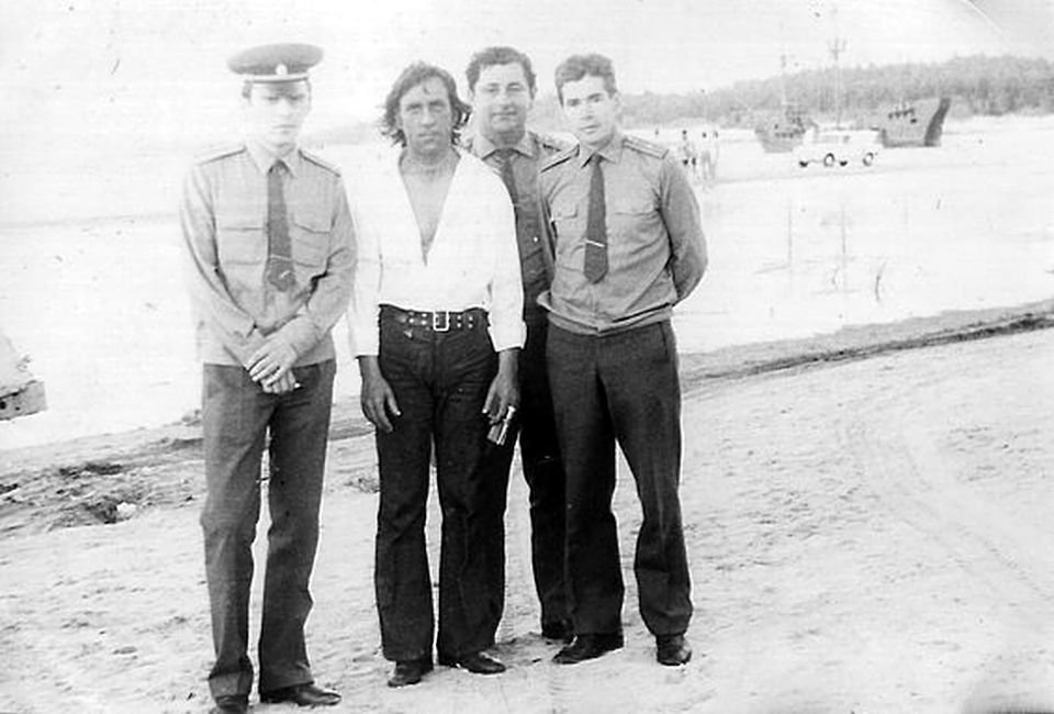 Фото из интернета. В канун 25 января - посвящается Владимиру Высоцкому.