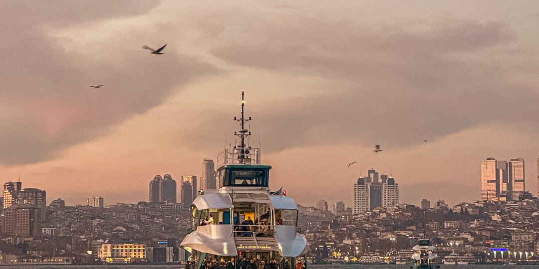 Путешествие в Стамбул: день 4 из 4 (самое дешевое и великолепное развлечение в Стамбуле и как мы кормили чаек)