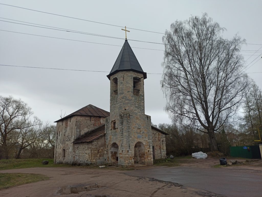 Вид с северо-запада. Фото Алексея Паевского, апрель 2021 года