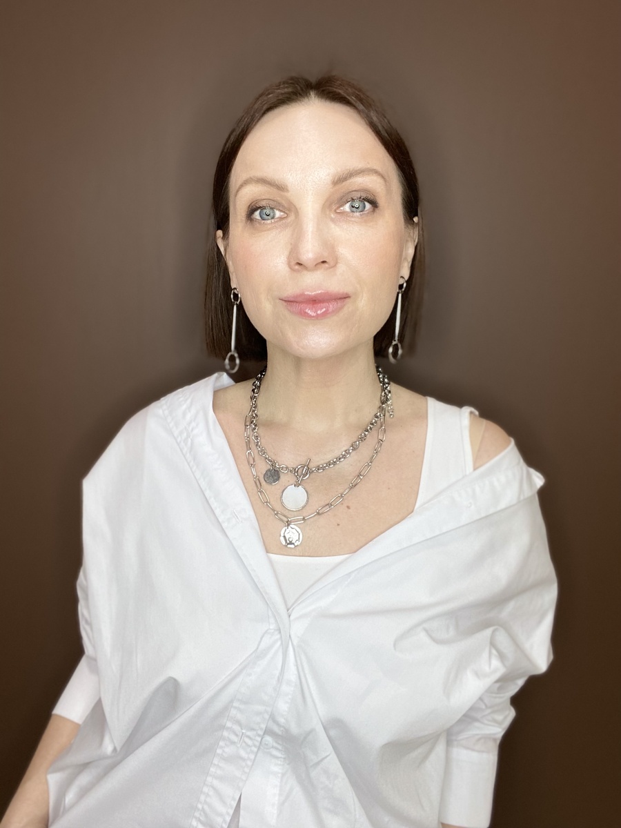 Светличная Ирина Валерьевна, заведующая кафедрой сервиса