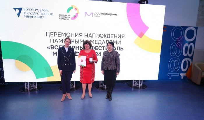 ,   📷,   📷,   📷