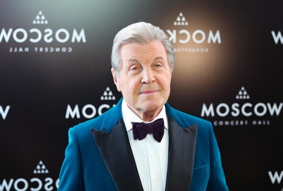    Лев Лещенко