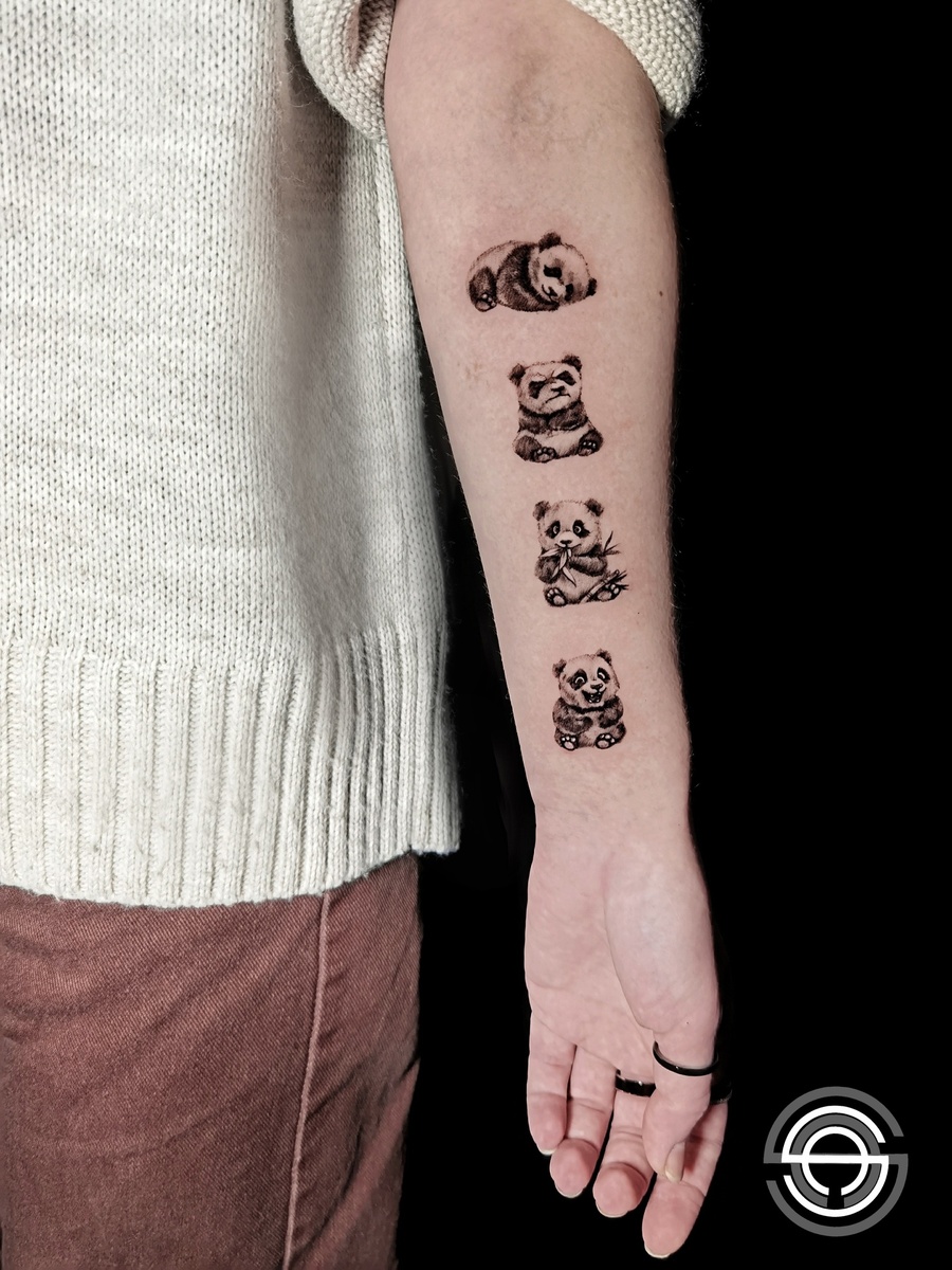 Такую татуировку я набила во время этого сеанса в тату-студии в Москве 