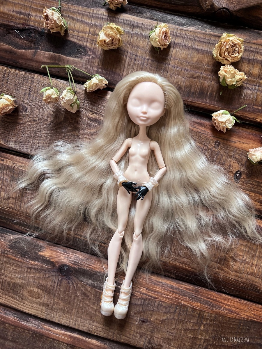 Новые волосы куклы. Листай, чтобы увидеть больше фото