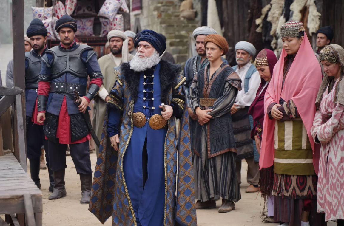 кадр из фильма «Холоп. Великолепный век» (Şımarık, 2024)
