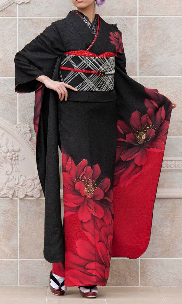 Роспись традиционного японского наряда "кимоно"