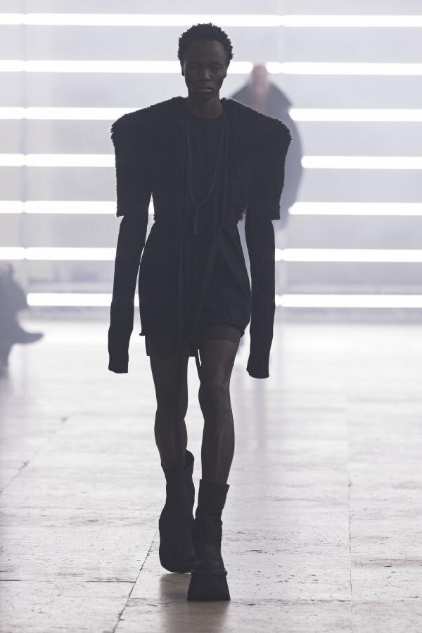 Rick Owens Fall Winter 2025-26 Men Fashion Show