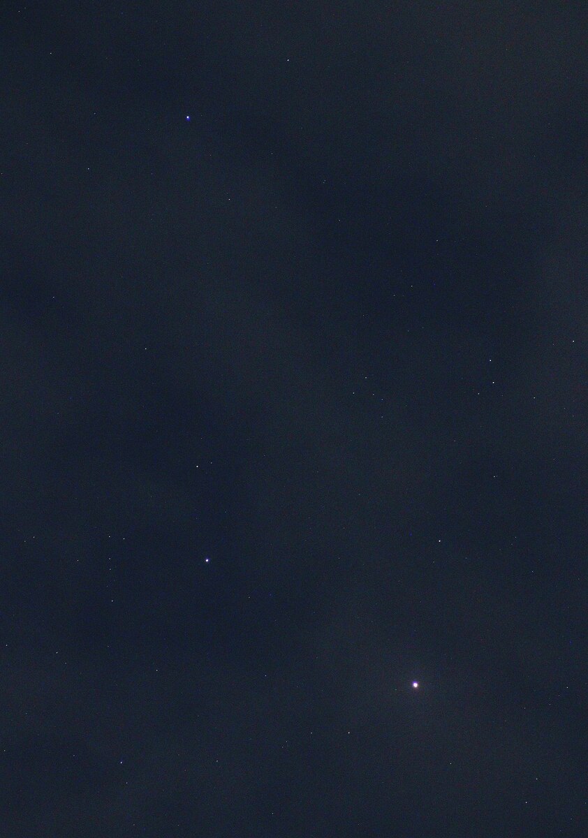 Кастор, Поллукс и Марс в январе 2025 года, фото автора