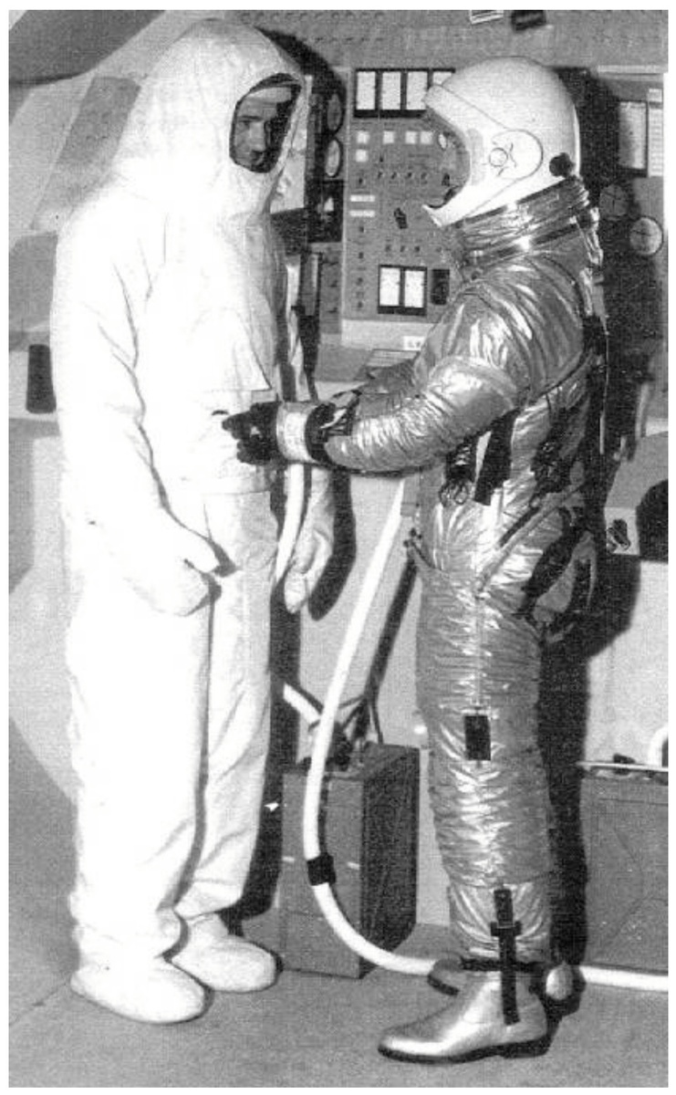 Эргономические испытания скафандра A-2L