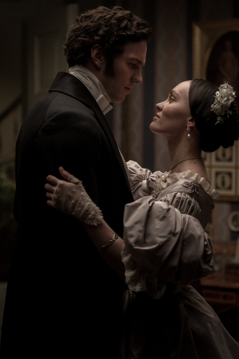 Кадр из фильма "Носферату" (2024) | Кинопоиск