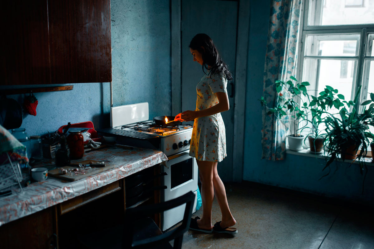 Деньги не создаются правительством, а формируются в процессе покупки и продажи на рынке