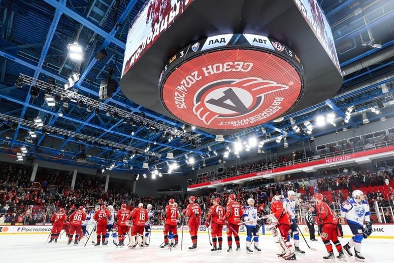    Пресс-служба ХК «Автомобилист» / Екатеринбургский клуб набрал ход после неудачного отрезка