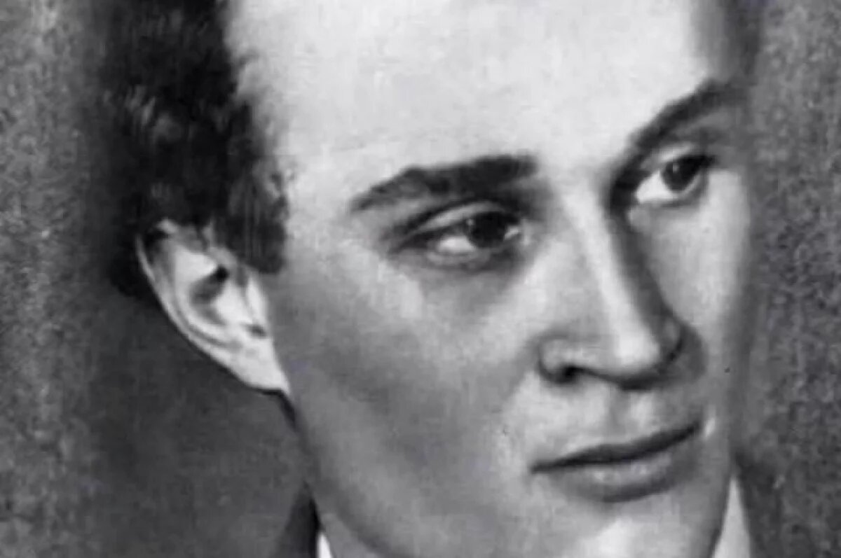    16 июля 1937 года Павла Васильева в неполных 27 расстреляли как врага народа.