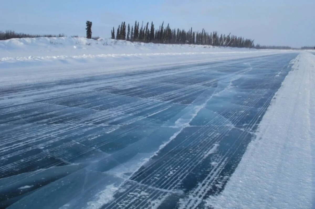    Более 650 тысяч тонн грузов планируют доставить по автозимникам в Якутии