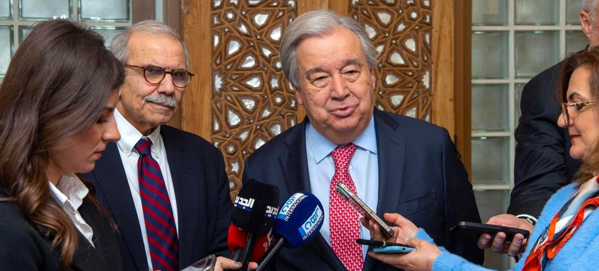 усатый это новый премьер Ливана