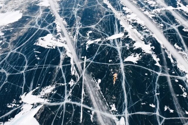    Какая толщина льда на Байкале сегодня, 25 января