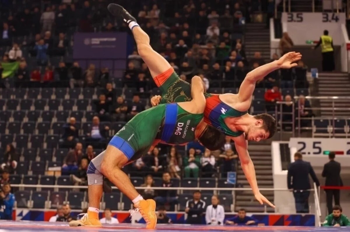    Красноярские борцы взяли две медали во второй день Кубка Ярыгина